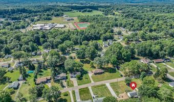 357 Maplewood Dr, Alliance, OH 44601