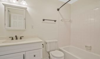 14 S MANCHESTER St, Arlington, VA 22204