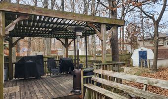 1019 E Daniels St, Aurora, MO 65605