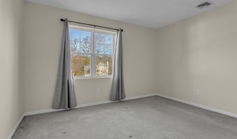 20 Lakeview Dr 20, Branford, CT 06405