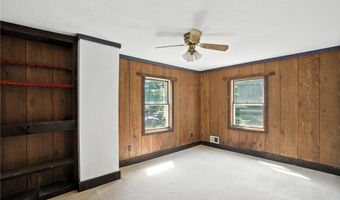 167 Hickory St, Andover, OH 44003