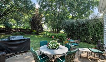 1217 Du Motier Dr, Ballwin, MO 63011