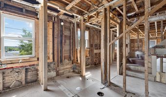 6 Amherst St, Augusta, ME 04330