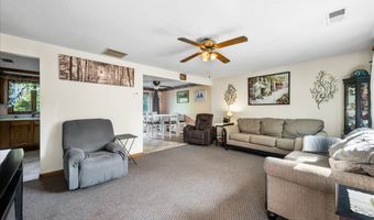 52 Singleton Rd, Chaplin, CT 06235