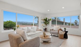 810 Omar Dr, Escondido, CA 92025