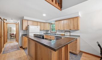 13 Teddyuscung Trl, Albrightsville, PA 18210