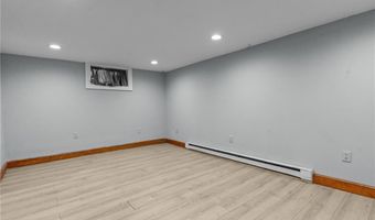 84 Phillip Ave, Cumberland, RI 02864