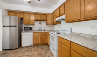 2214 S Goebbert Rd 178, Arlington Heights, IL 60005