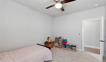 825 NE Heights Ln, Bentonville, AR 72712