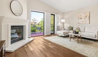 2880 Englewood Way, Carlsbad, CA 92010