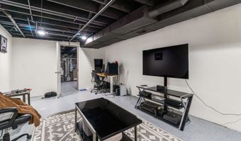 40233 N Lakeview Ave, Antioch, IL 60002