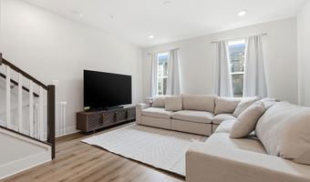 153 LOCKE St, Baltimore, MD 21230