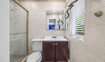 35 Hilldale Rd, Albertson, NY 11507