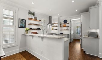 10 Hayek St, Beaufort, SC 29907