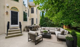 434 MEETINGHOUSE Rd, Ambler, PA 19002