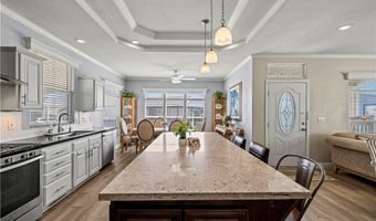 21 Walnut Via, Anaheim, CA 92801