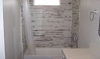 5 E SHOSHONE Trl, Boulder, WY 82923