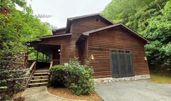 940 Daniels Crk, Banner, KY 41603