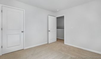 1049 Misty Creek Dr, Aberdeen, NC 28315