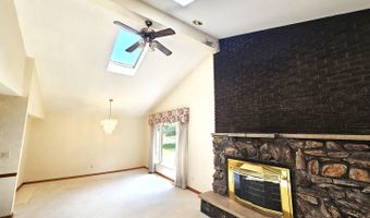 9616 Zimmer Dr, Algonquin, IL 60102