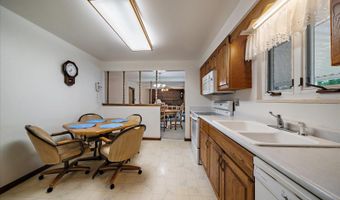 667 S Oswego Ct, Aurora, CO 80012