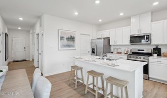 14 Dahlia Ct, Bayville, NJ 08721