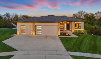 1053 Aaron Ct, Adel, IA 50003