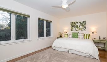22 Dock Rd, Norwalk, CT 06854