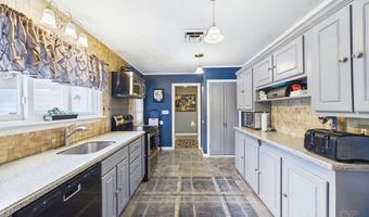 26 Pershing Ave, Acushnet, MA 02743