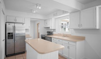 843 Nautilus Trl, Aurora, OH 44202