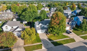 1422 Alderwood Dr, Altoona, IA 50009