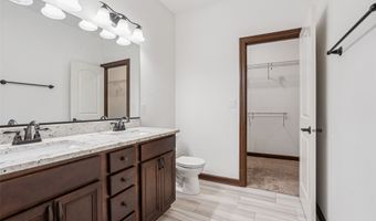 218 34th St SE, Altoona, IA 50009