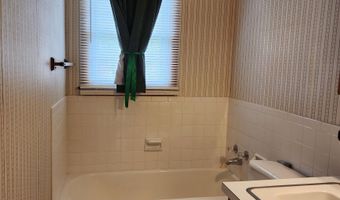 1508 Roosevelt Dr, Atlantic, IA 50022