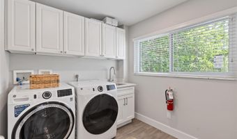 110 SPRING Ave, Anna Maria, FL 34216