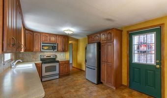 853 S West St, Agawam, MA 01030