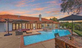 707 S Live Oak Park Rd, Fallbrook, CA 92028