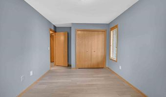 626 Samuel Dr, Madison, WI 53717