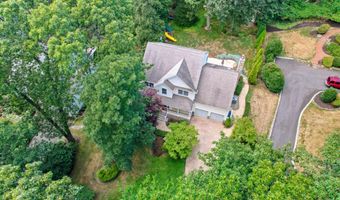 13 Victorian Woods Dr, Atlantic Highlands, NJ 07716