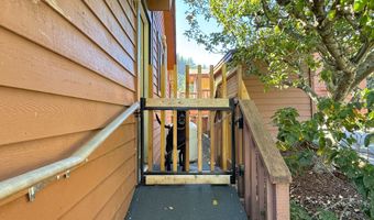 19921 WHALESHEAD Rd Unit I 2 I 2, Brookings, OR 97415