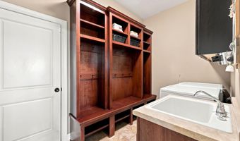 3401 Red Fox Rd, Ames, IA 50014