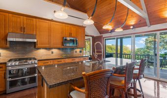 655 Kulike Rd B, Haiku, HI 96708