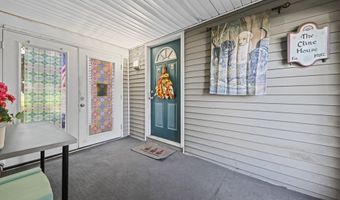 5869 Beechwood Ave, Alliance, OH 44601