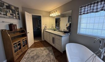 2103 W Currier Ave, Artesia, NM 88210