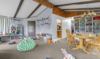 5722 Happy Valley Rd, Anderson, CA 96007
