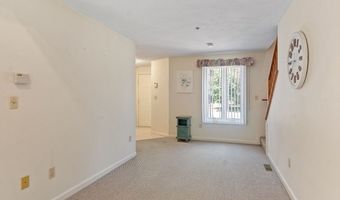 35 Chandler Dr 35, Atkinson, NH 03811