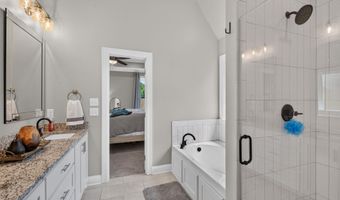 329 Newport Ln, Benton, LA 71006