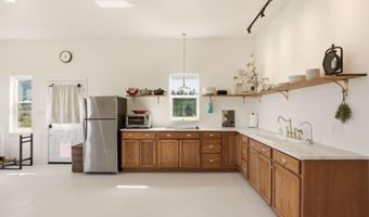 1770 Porthill Loop, Bonners Ferry, ID 83805