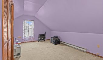 32 Birch Ct, Burlington, VT 05408