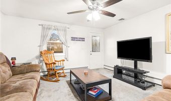 25 Loomis St, Cranston, RI 02920