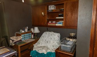 45 Howard St, Austin, IN 47102